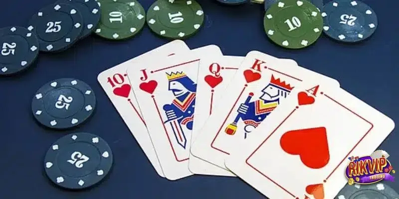 Luật chơi xì dách thu hút hơn Poker